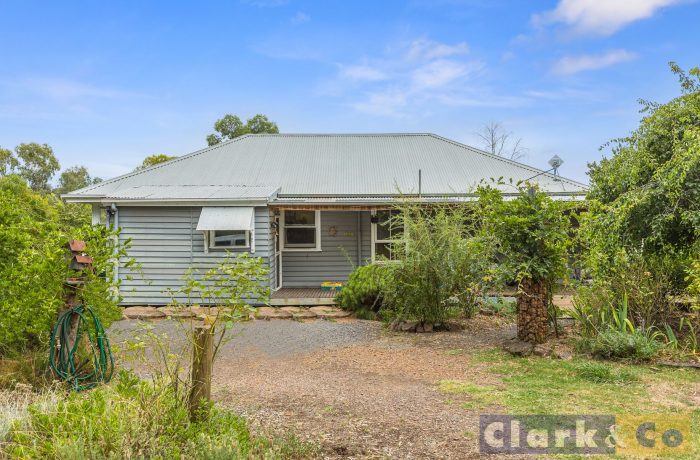 392 Monkey Gully Rd, Mansfield VIC 3722, Australia