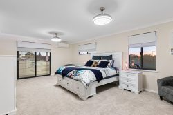 7 Navigator Dr, Singleton WA 6175, Australia