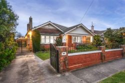 4 Newhall Ave, Moonee Ponds VIC 3039, Australia