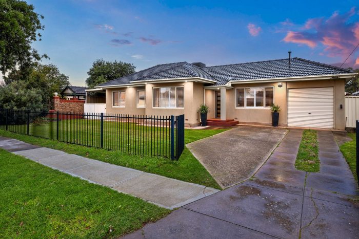 20 Oliphant Ave, Oaklands Park SA 5046, Australia