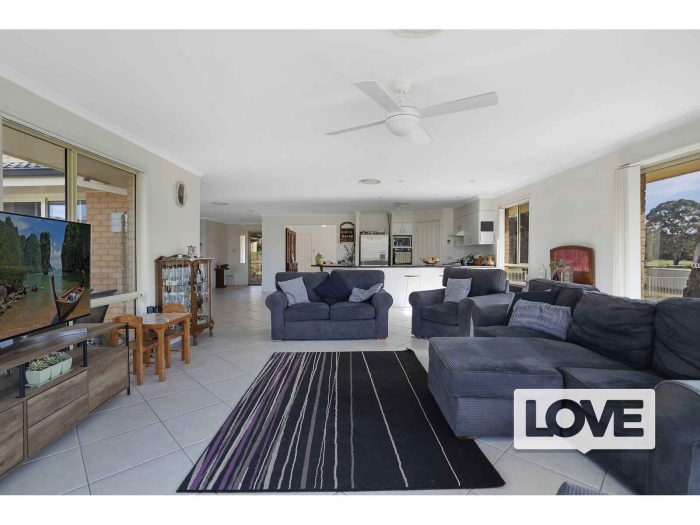 107 Harle St, Abermain NSW 2326, Australia