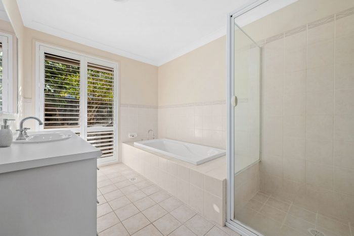 17 Birch Dr, Hamlyn Terrace NSW 2259, Australia