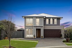 28 Correa Cct, Gregory Hills NSW 2557, Australia