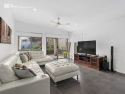 Unit 2/7 Terrigal St, Pottsville NSW 2489, Australia