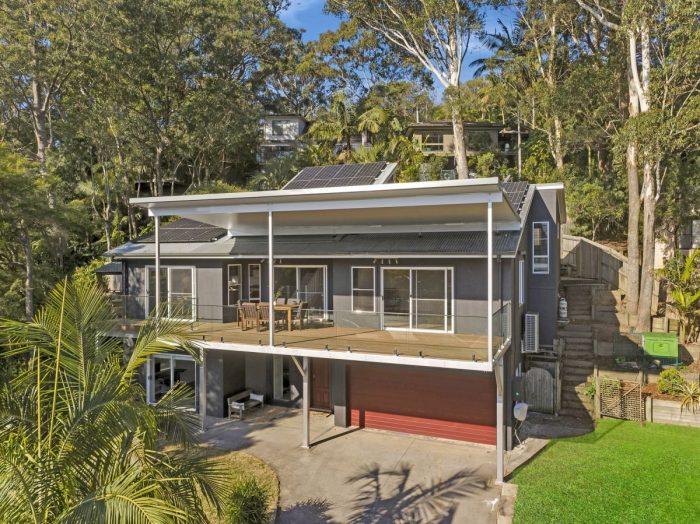 15 Plantation Pl, Avoca Beach NSW 2251, Australia