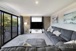 2 Grandis Pl, Bateau Bay NSW 2261, Australia