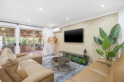 17 Brittany Cres, Kariong NSW 2250, Australia