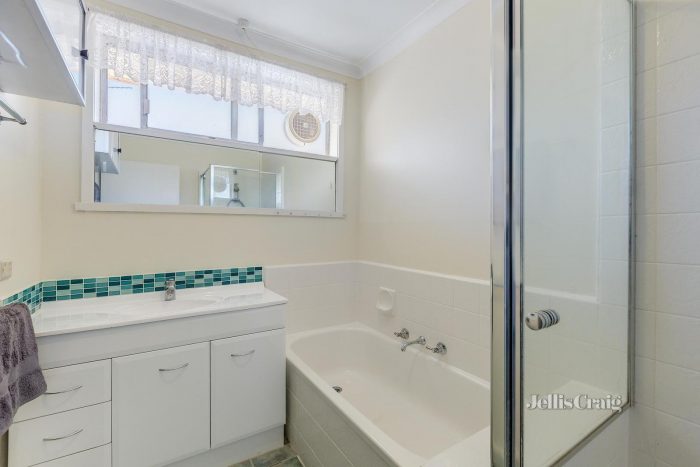 9 Lobelia Ct, Blackburn North VIC 3130, Australia