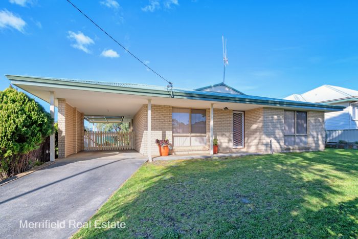 26 Lurline St, Orana WA 6330, Australia