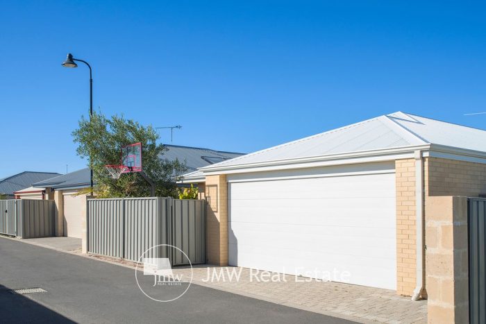 82 Napoleon Promenade, Kealy WA 6280, Australia