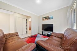 2 Shamrock Ct, Chuwar QLD 4306, Australia