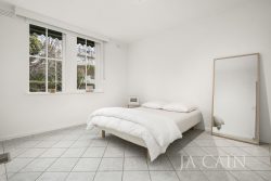 Unit 16/6 Balwyn Rd, Canterbury VIC 3126, Australia