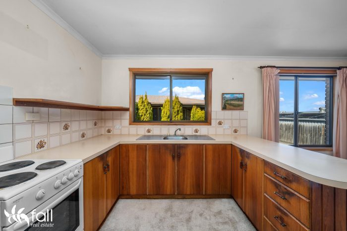 Unit 2/21 Bay Rd, Midway Point TAS 7171, Australia