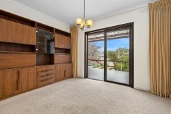 6 Cash Grove, Mount Waverley VIC 3149, Australia