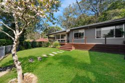 8 Albert St, Ourimbah NSW 2258, Australia