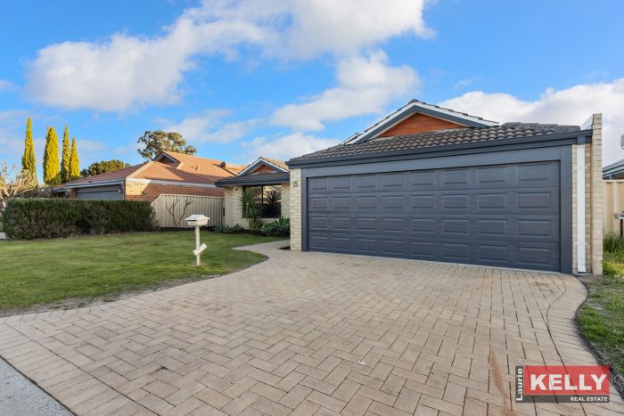 15 Flintlock Ct, Cloverdale WA 6105, Australia