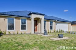 84 Hillam Dr, Griffith NSW 2680, Australia