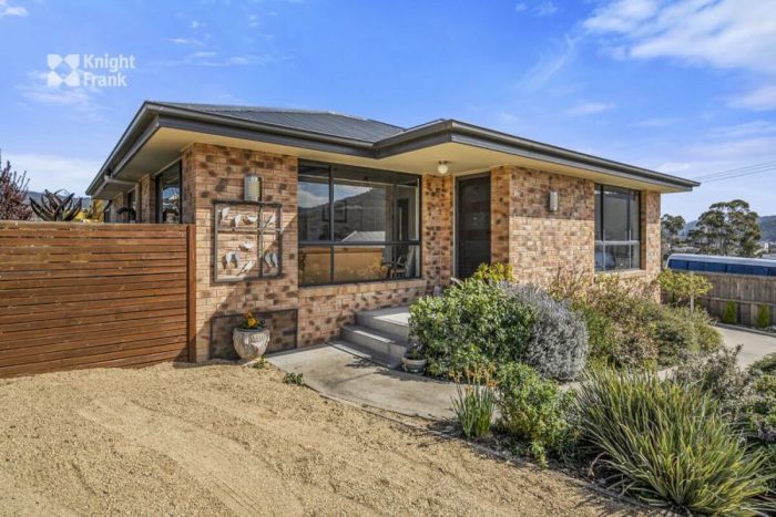 3 Leila St, New Norfolk TAS 7140, Australia