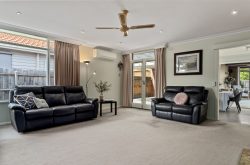 21 Keiller Ave, Parkdale VIC 3195, Australia