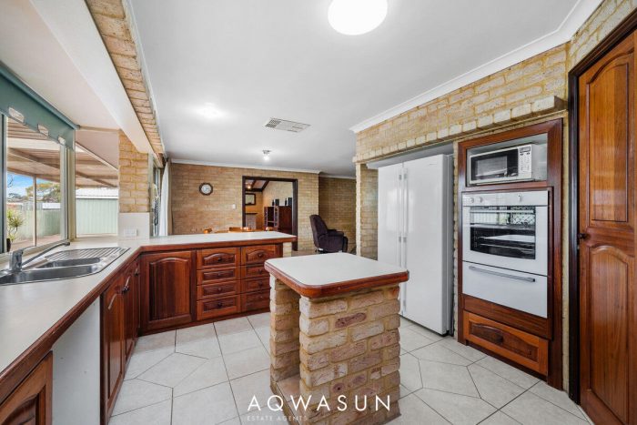 54 Karunjie Rd, Golden Bay WA 6174, Australia