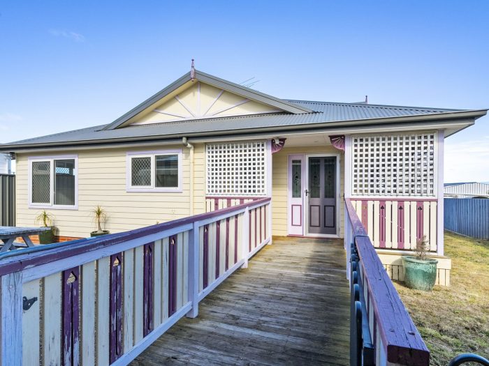 5 Robinia St, Primrose Sands TAS 7173, Australia