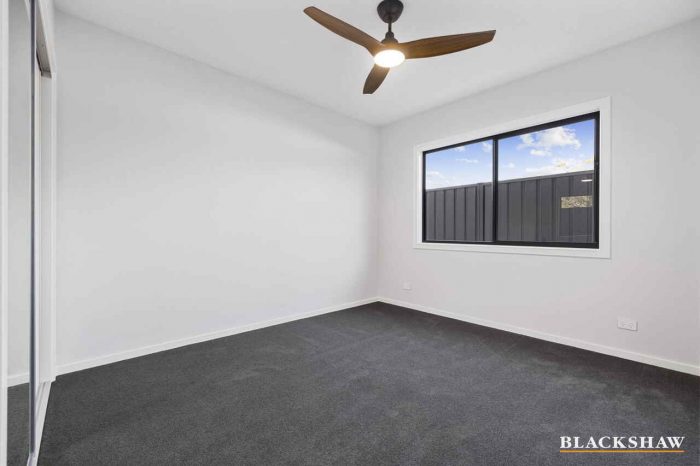 6 Azure Avenue, Broulee NSW 2537, Australia