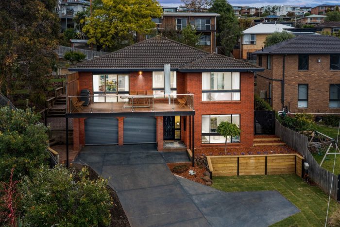 5 Brendan Ct Highton VIC 3216, Australia3482