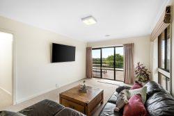 5 Brendan Ct Highton VIC 3216, Australia