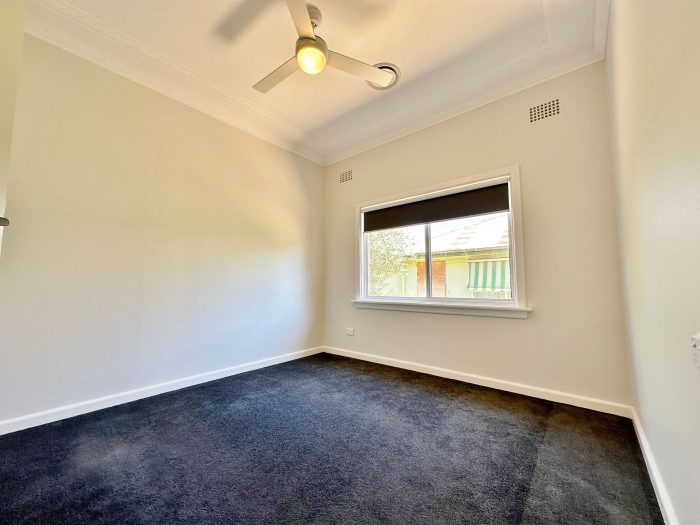 28 Brock St, Young NSW 2594, Australia