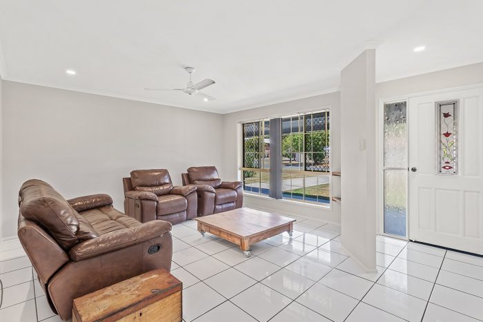 4 Catherine Crescent Jubilee Pocket QLD 4802, Australia