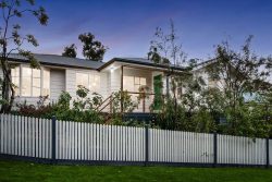 55 Fernhill Rd Mount Evelyn VIC 3796, Australia