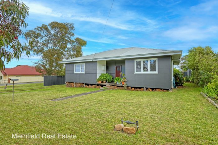 25 Leonora St, Yakamia WA 6330, Australia