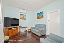 25 Leonora St, Yakamia WA 6330, Australia