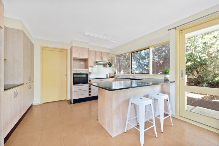 6 Sassafras Pl, Isabella Plains ACT 2905, Australia