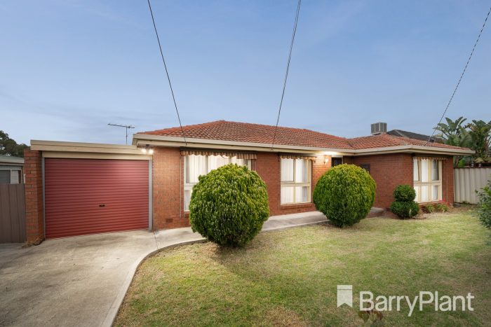 7 Tamar Dr, Deer Park VIC 3023, Australia