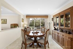 8 The Pkwy Templestowe VIC 3106, Australia