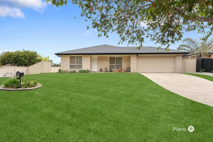 3 Yellowstone Place Parkinson QLD 4115, Australia