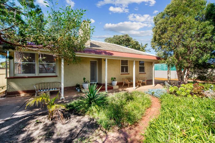 2 Inverness Avenue Oaklands Park, SA 5046, Australia