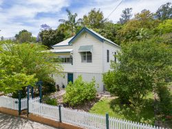 320 Keen St, Girards Hill NSW 2480, Australia