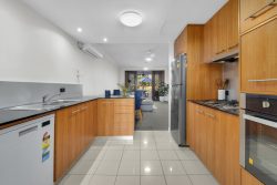 5/106-110 Bonney Ave, Clayfield QLD 4011, Australia