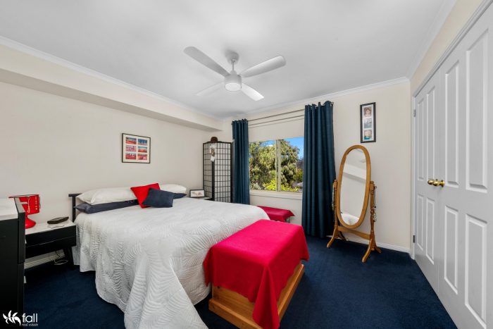 2/90 Esplanade, Rose Bay TAS 7015, Australia