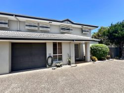 Unit 1/45 Imperial Parade, Labrador QLD 4215, Australia