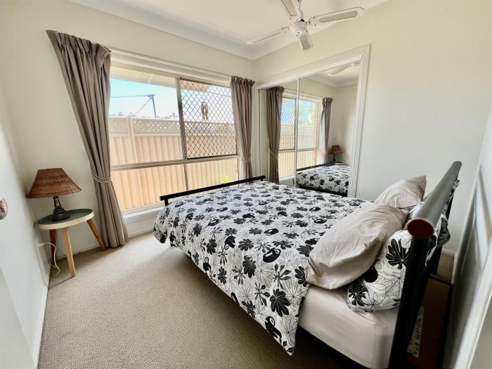 2/215 Bayview St, Runaway Bay QLD 4216, Australia