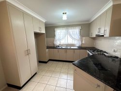 Unit 2/13 Lachlan Cl, Young NSW 2594, Australia