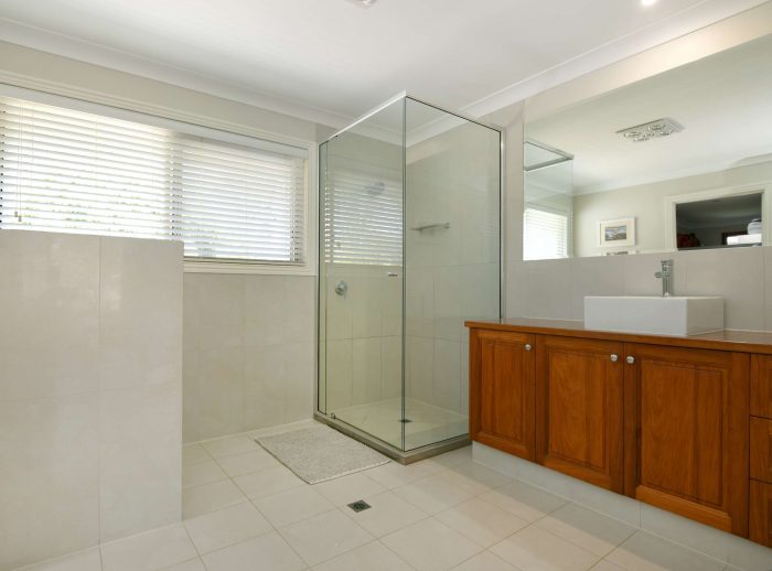 3 McStay St, Middle Ridge QLD 4350, Australia