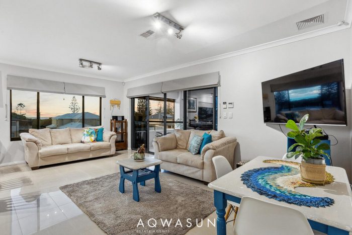 25 Erlistoun St, Golden Bay WA 6174, Australia