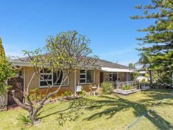 504 The Strand, Dianella WA 6059, Australia