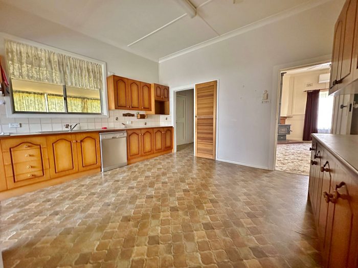 4 Scott St, Harden NSW 2587, Australia