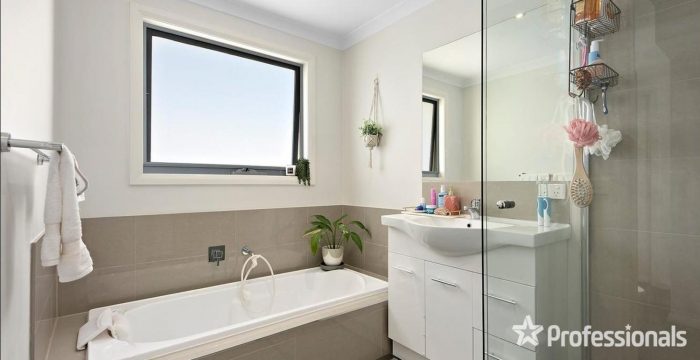 Unit 3/147 Corrigan Rd, Noble Park VIC 3174, Australia