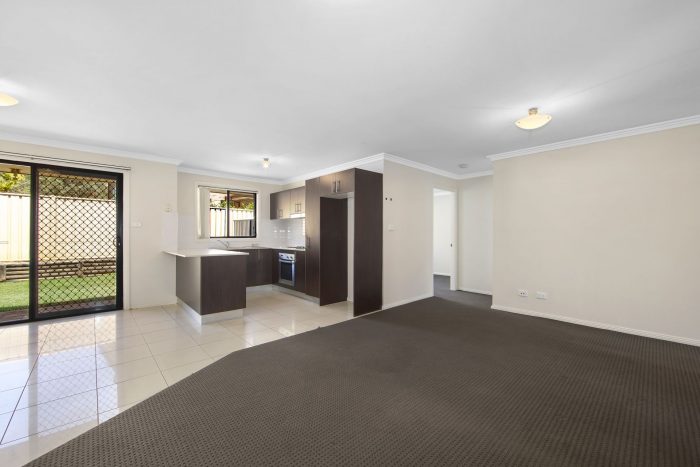 Unit 4/33 Cutler Dr, Wyong NSW 2259, Australia